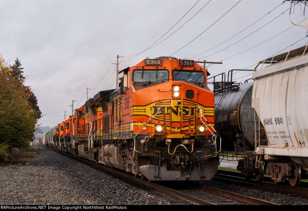 BNSF 5366